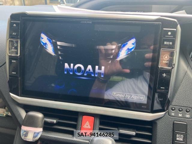 Toyota NOAH 2017-03 8037255-15
