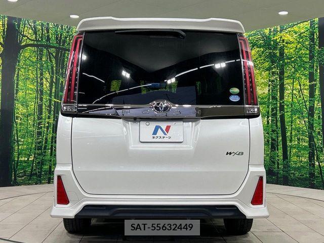 Toyota NOAH 2018-10 8037249-15