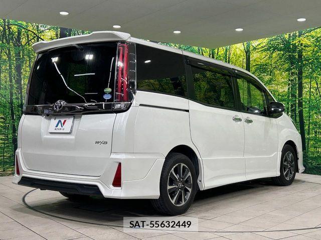 Toyota NOAH 2018-10 8037249-17
