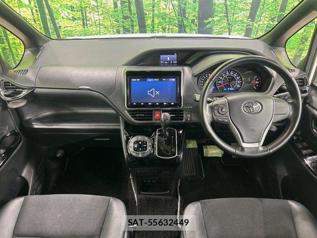 Toyota NOAH 2018-10 8037249-1