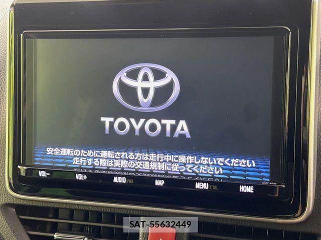 Toyota NOAH 2018-10 8037249-4