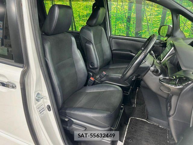 Toyota NOAH 2018-10 8037249-7