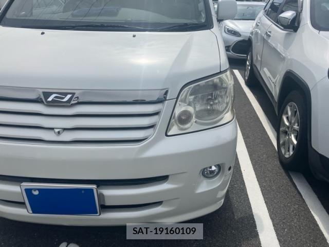 Toyota NOAH 2004-03 8037258-4