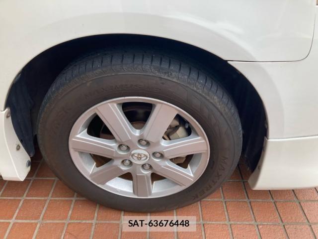 Toyota NOAH 2007-10 8037257-6