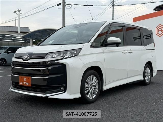 Toyota NOAH 2023-02 8037244-24