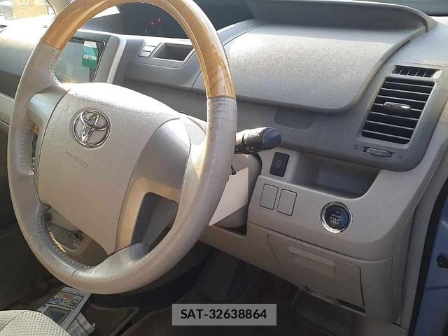 Toyota NOAH 2009-04 8044944-10