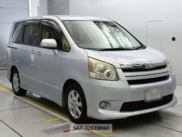 Toyota NOAH 2009-04 8044944-6