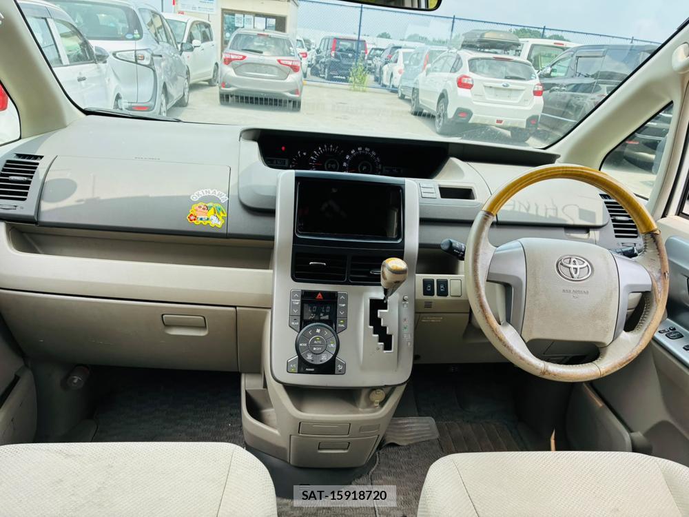 Toyota NOAH 2009-03 8023006-12