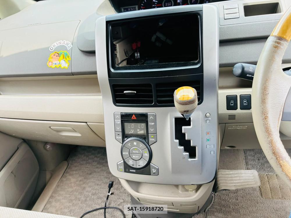Toyota NOAH 2009-03 8023006-18