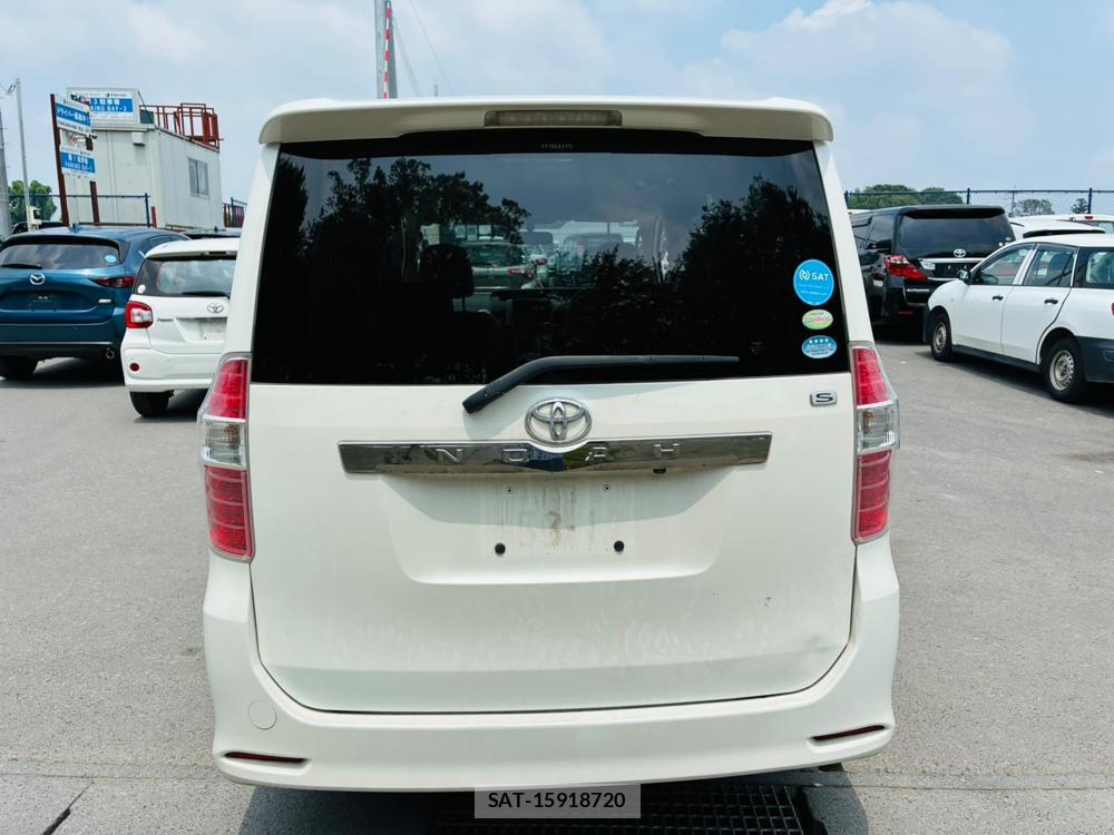 Toyota NOAH 2009-03 8023006-3