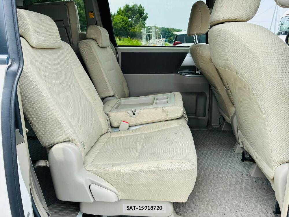 Toyota NOAH 2009-03 8023006-8