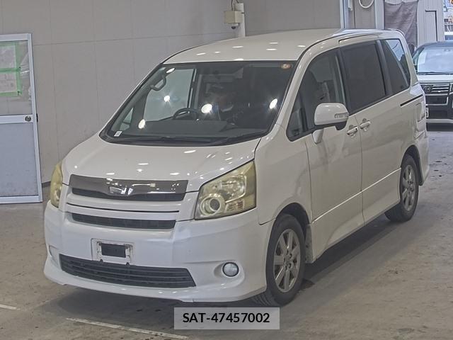 Toyota NOAH 2009-11 8056485-0