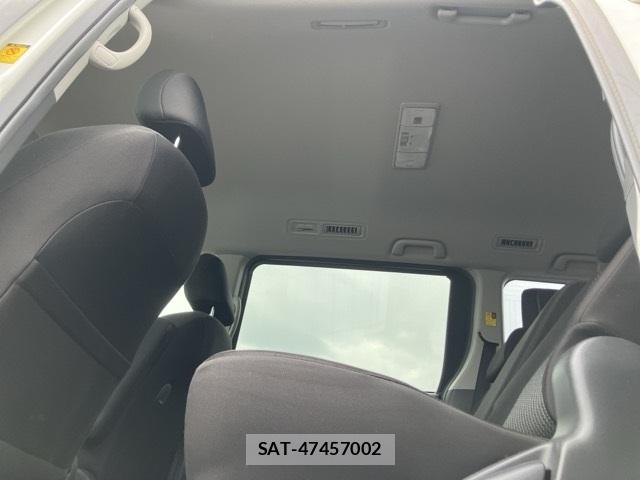 Toyota NOAH 2009-11 8056485-12