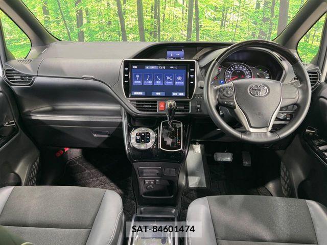 Toyota NOAH 2021-02 8074918-1