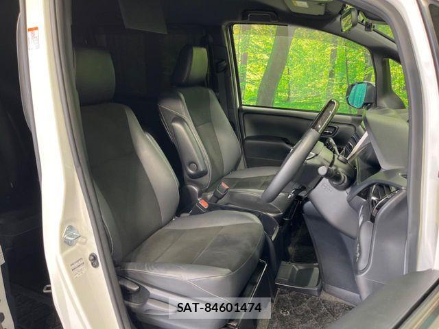 Toyota NOAH 2021-02 8074918-7