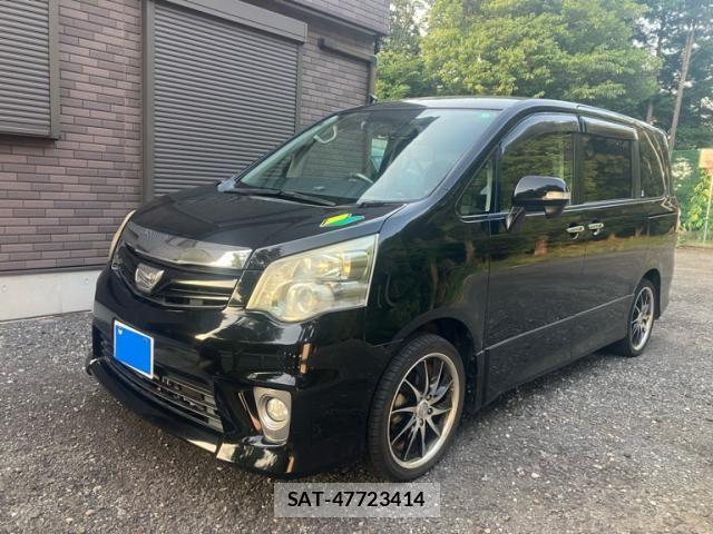 Toyota NOAH 2011-11 8074922-0