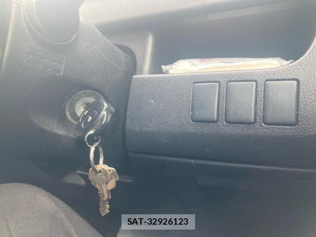 Toyota NOAH 2010-09 8074925-23