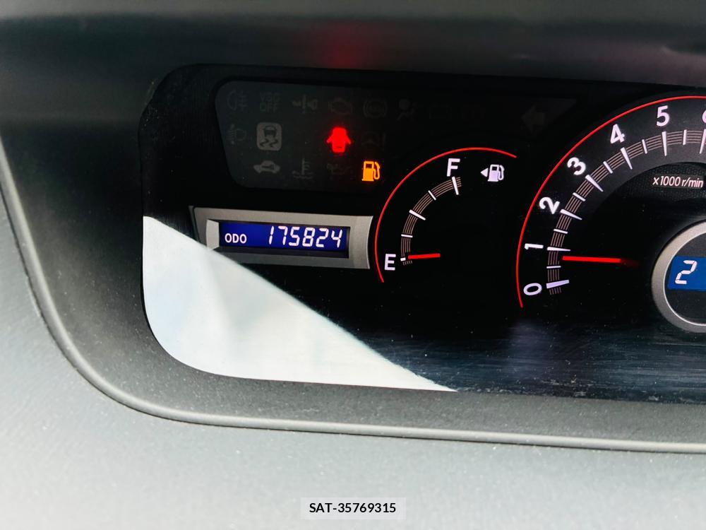 Toyota NOAH 2009-06 7972166-15