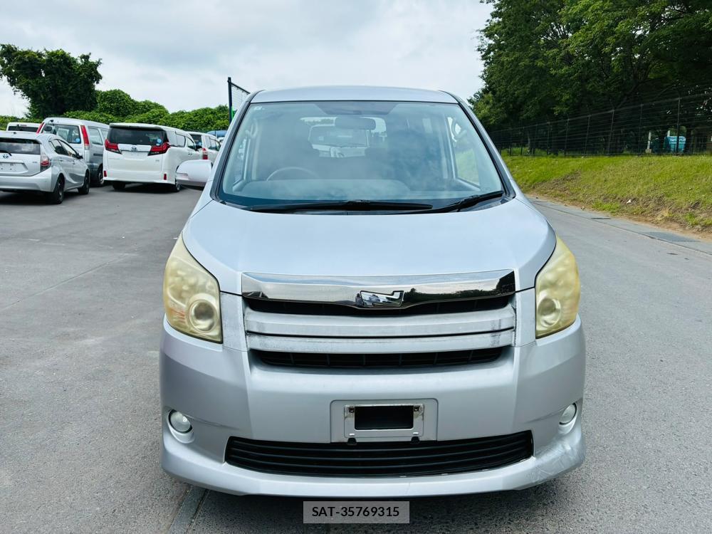 Toyota NOAH 2009-06 7972166-7