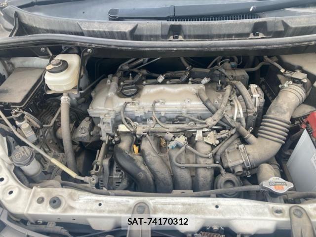 Toyota NOAH 2012-06 8074921-16