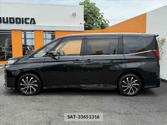 Toyota NOAH 2023-12 8074915-10