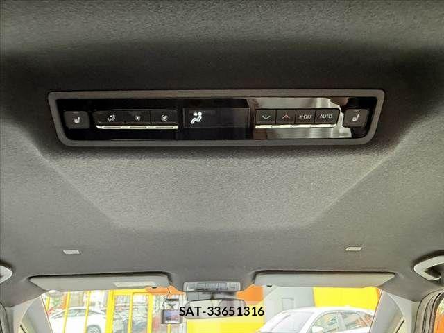 Toyota NOAH 2023-12 8074915-27