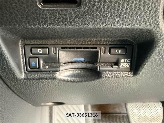 Toyota NOAH 2023-12 8074915-29