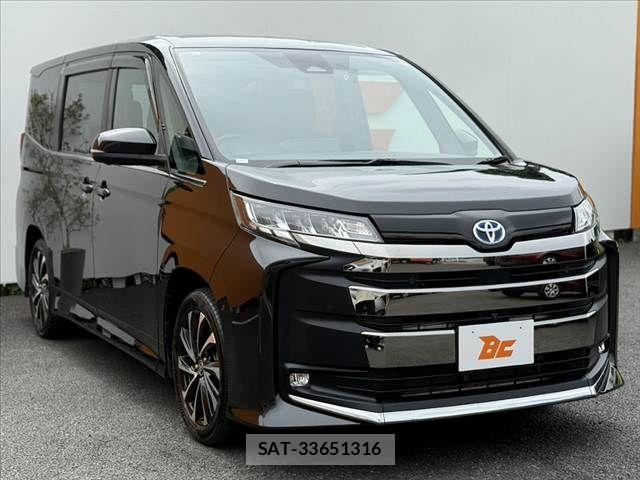 Toyota NOAH 2023-12 8074915-7