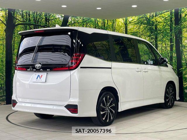 Toyota NOAH 2025-05 8074917-17