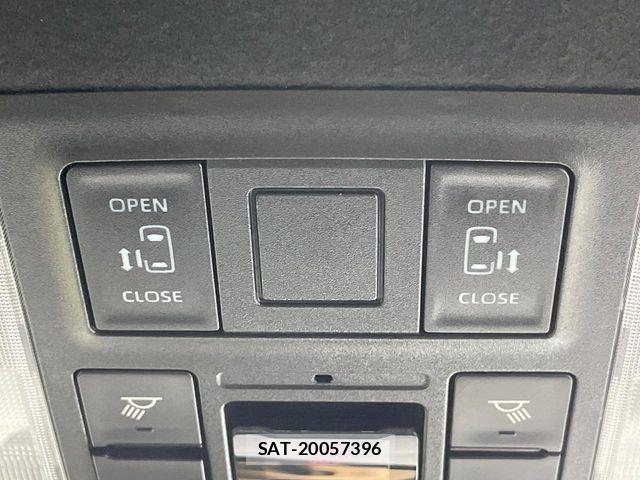 Toyota NOAH 2025-05 8074917-4