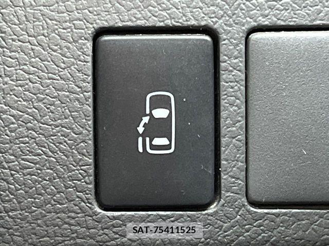 Toyota NOAH 2007-07 8074923-4