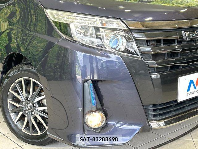 Toyota NOAH 2017-04 8074920-12