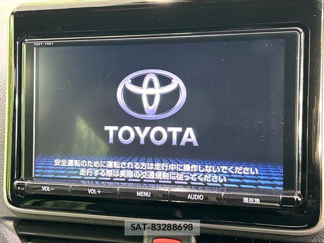 Toyota NOAH 2017-04 8074920-2