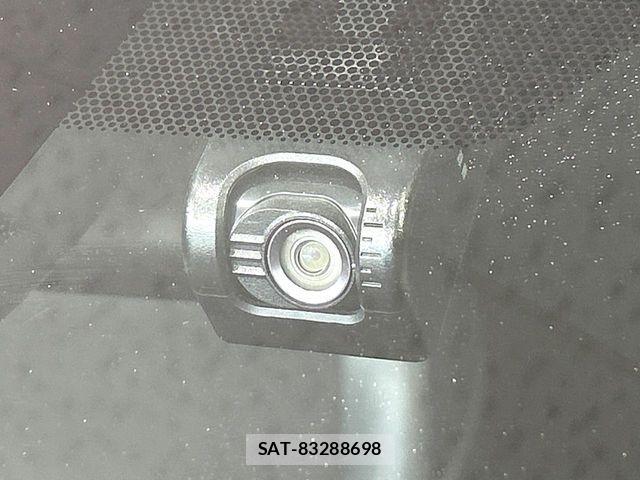 Toyota NOAH 2017-04 8074920-6