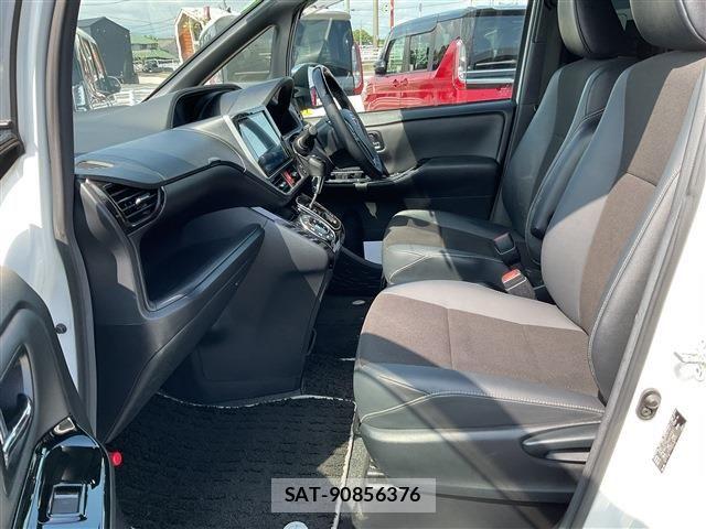 Toyota NOAH 2021-05 8100835-20