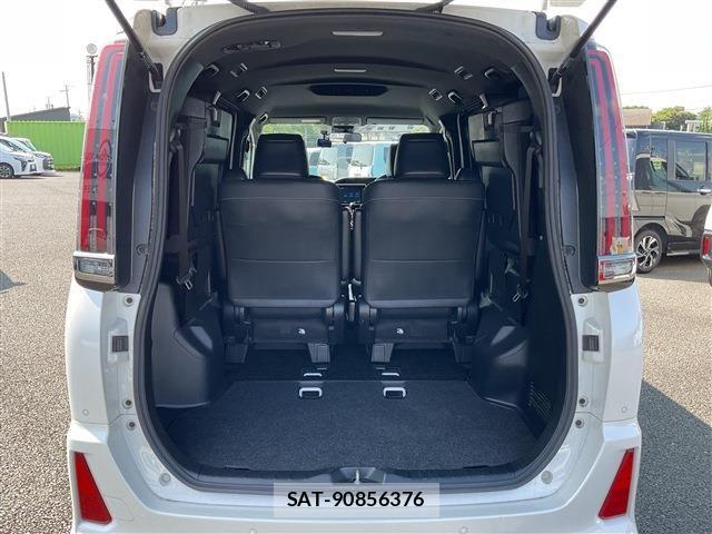 Toyota NOAH 2021-05 8100835-22