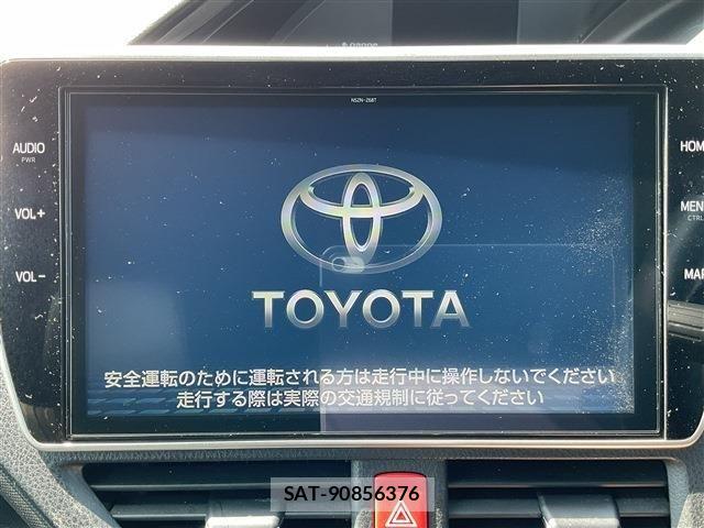 Toyota NOAH 2021-05 8100835-2