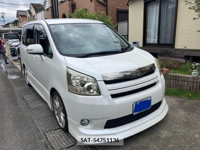 Toyota NOAH 2008-09 8100854-0