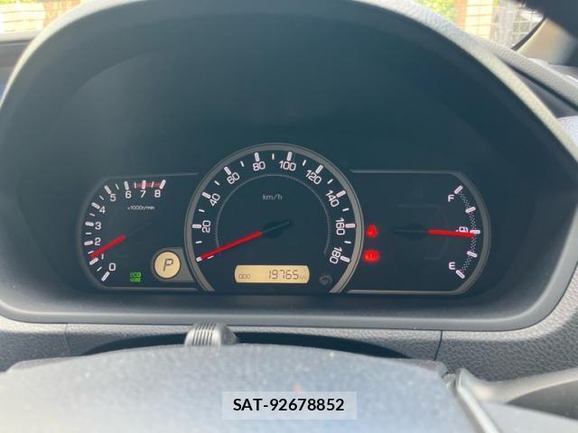 Toyota NOAH 2015-10 8100843-22