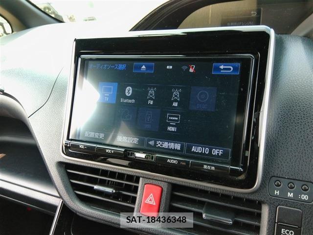 Toyota NOAH 2017-05 8100845-26