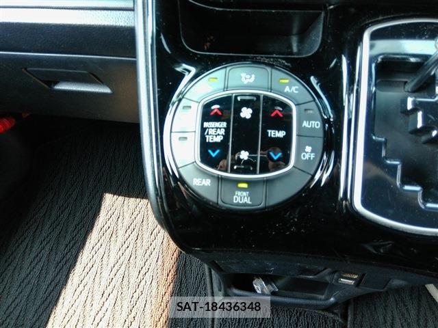 Toyota NOAH 2017-05 8100845-28