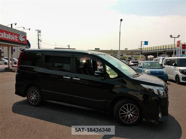 Toyota NOAH 2017-05 8100845-5