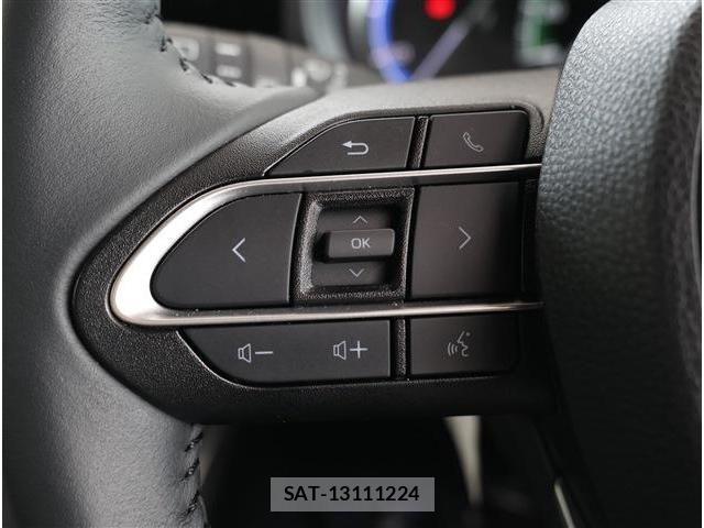 Toyota NOAH 2025-10 8100826-13