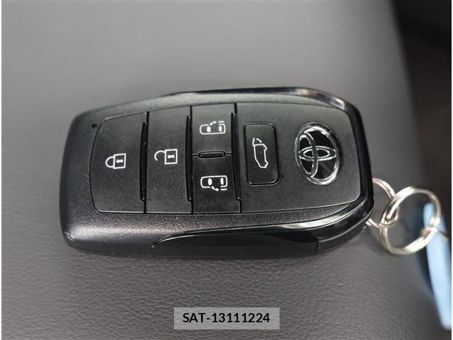 Toyota NOAH 2025-10 8100826-20