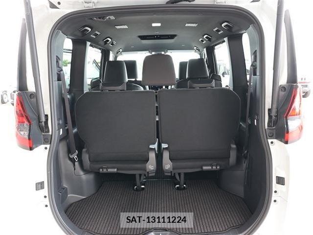 Toyota NOAH 2025-10 8100826-21