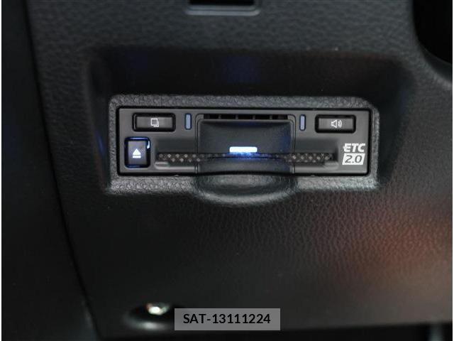 Toyota NOAH 2025-10 8100826-4