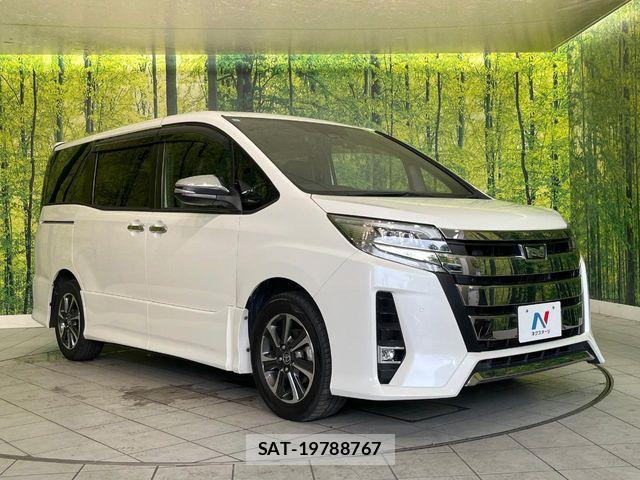 Toyota NOAH 2021-11 8100836-17