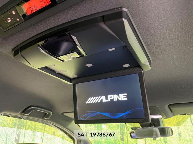 Toyota NOAH 2021-11 8100836-3