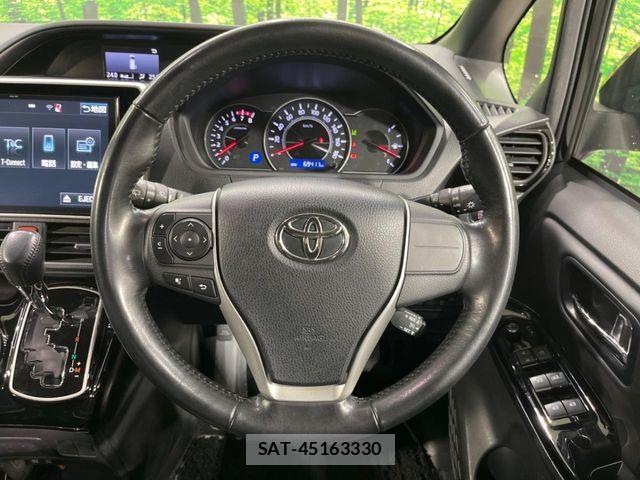 Toyota NOAH 2018-05 8100837-10