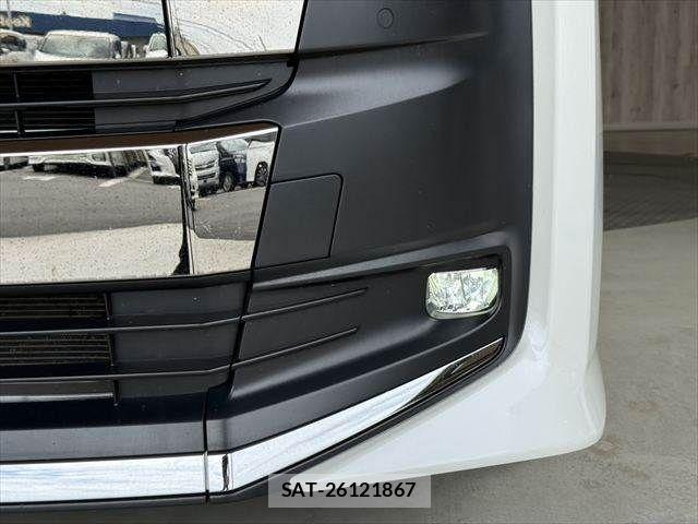 Toyota NOAH 2024-07 8100831-14